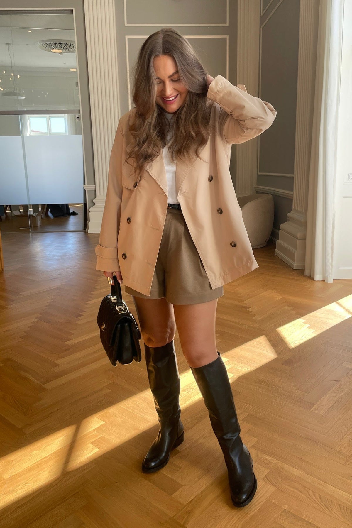 Women's Short Trench Coat Double-Breasted Notch Lapel