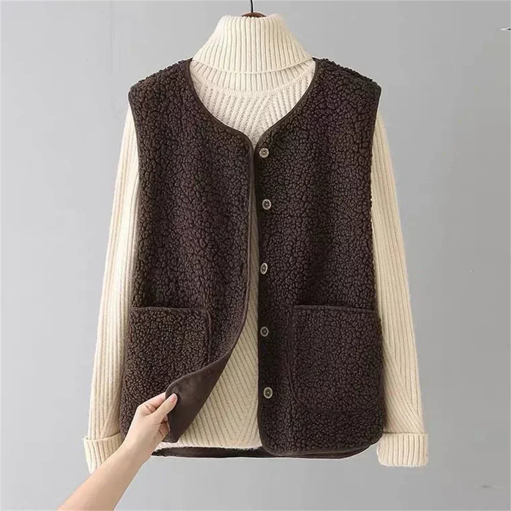 Chloe | Classic Cardigan