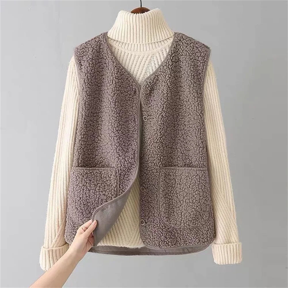 Chloe | Classic Cardigan